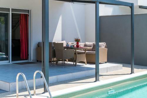 Villa Holiday Home Konkreta