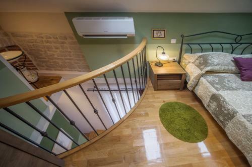 Olive Grove Of ?ibenik - Apartment With Gallery