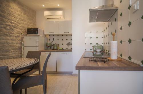 Olive Grove Of ?ibenik - Apartment With Gallery