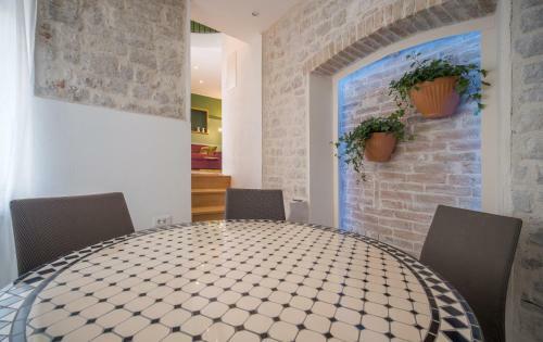 Olive Grove Of ?ibenik - Apartment With Gallery