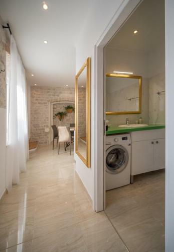 Olive Grove Of ?ibenik - Apartment With Gallery