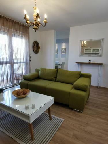 Apartment She022