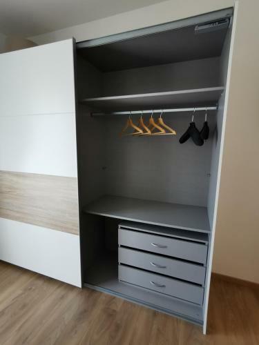 Apartment She022