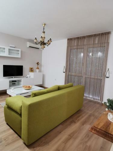 Apartment She022
