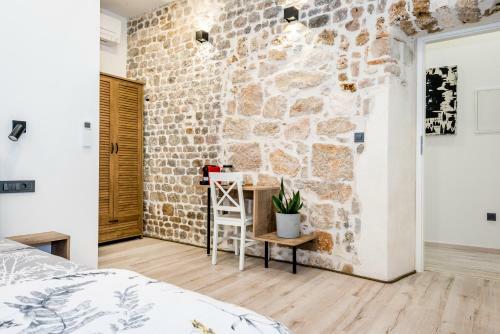 Hostal House Poletti