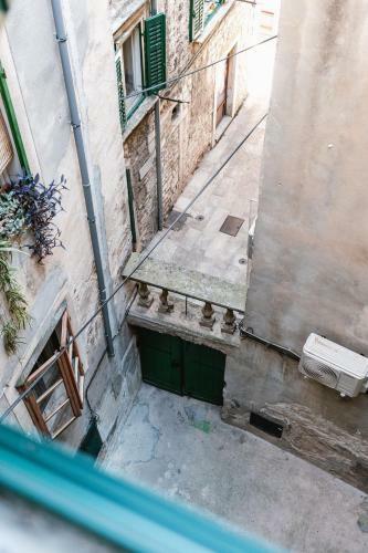Beautiful Apartment San Michele - In The Old Town!