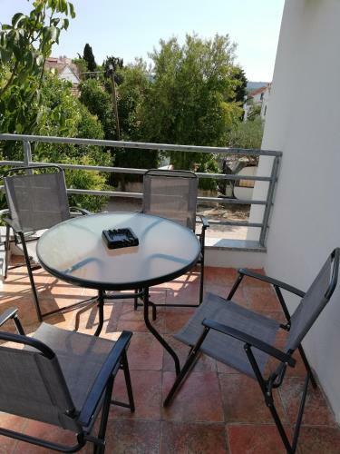 Apartmani I Kamp Turanj-?amuga