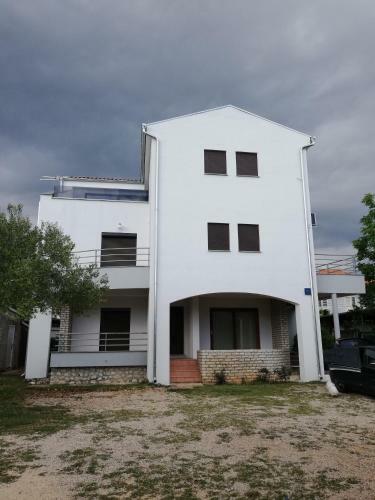 Apartmani I Kamp Turanj-?amuga