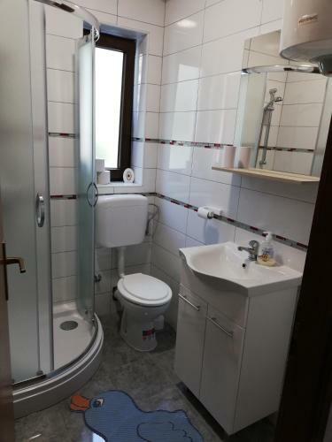 Apartmani I Kamp Turanj-?amuga