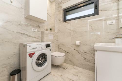Deluxe Apartment Cigit