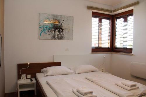 Premium Apartment Villa Dora 4