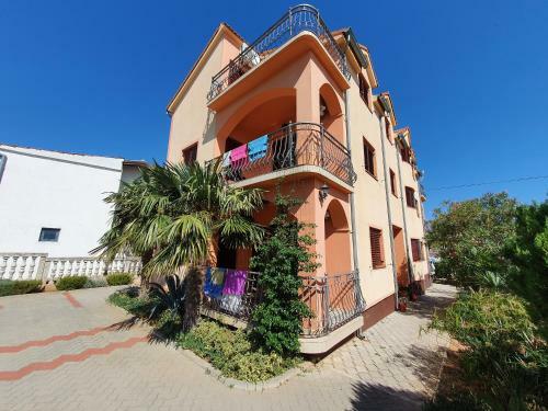 Apartmani Tribunj Biserka