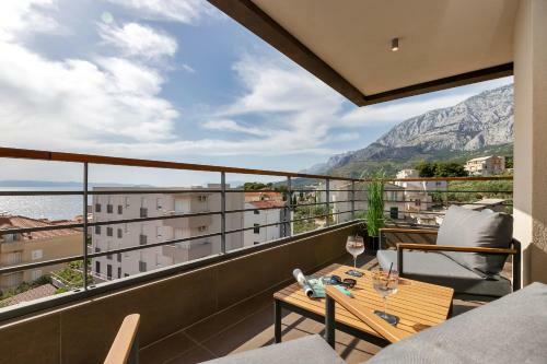 1-2. Luxury Apartments L&l Tucepi - 100m From The Beach