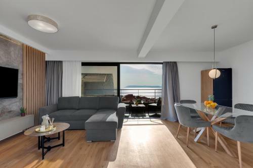 3-4. Luxury Apartments L&l Tucepi - 100m From The Beach