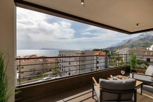 3-4. Luxury Apartments L&l Tucepi - 100m From The Beach