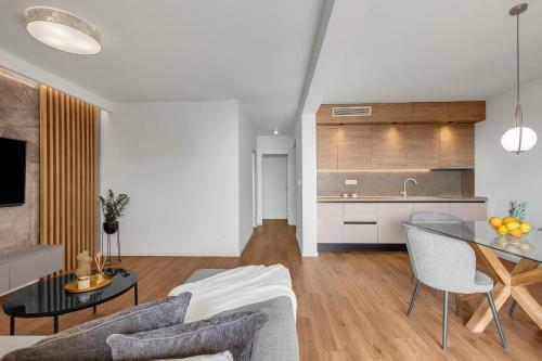 5-6 Luxury Apartments L&l Tucepi - 100m From The Beach