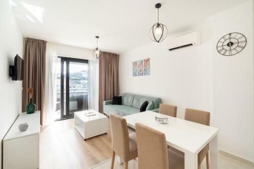 Apartments & Rooms Fisherman's Luck