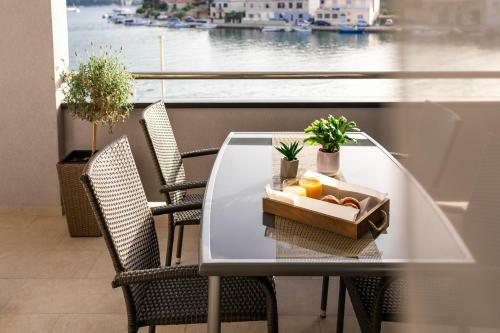 Apartments & Rooms Fisherman's Luck