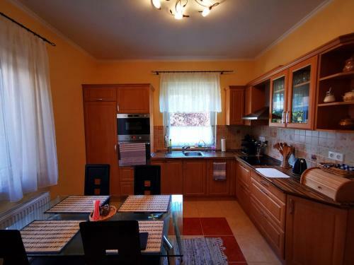 V�csey Nyaral�h�z