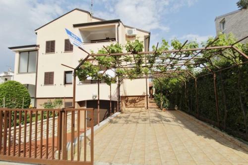 Hostal Apartments Voric