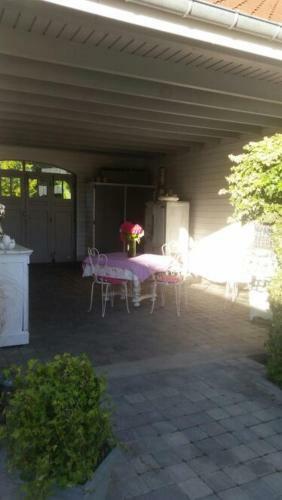 Hostal Les Trois Roses