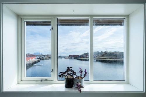 Unique And Spacious Dockside Apartment