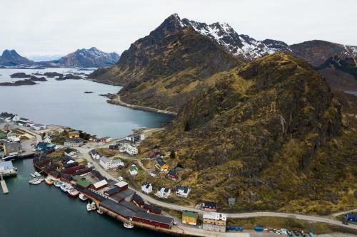 Unique And Spacious Dockside Apartment