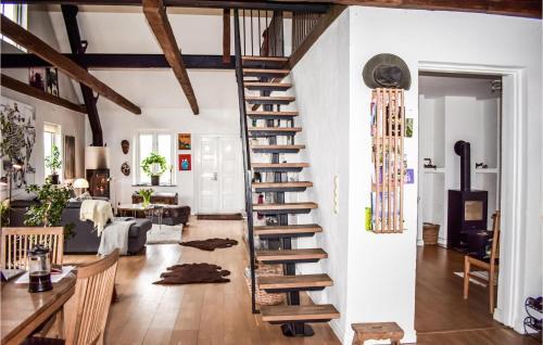 Stunning Home In K�pingebro With Wifi And 4 Bedrooms #850