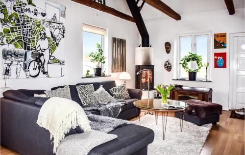 Stunning Home In K�pingebro With Wifi And 4 Bedrooms #850