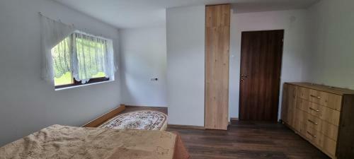 Hostal Karacsony Guest House