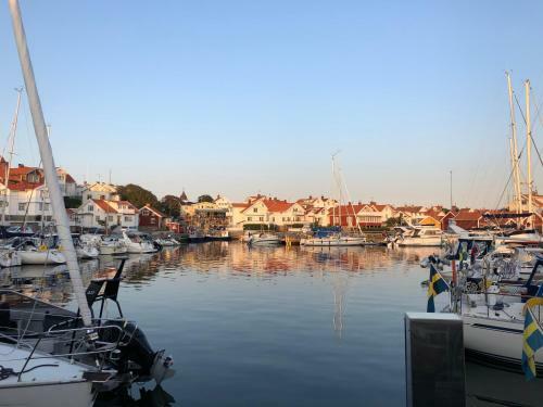 Charming House In Moll�sund