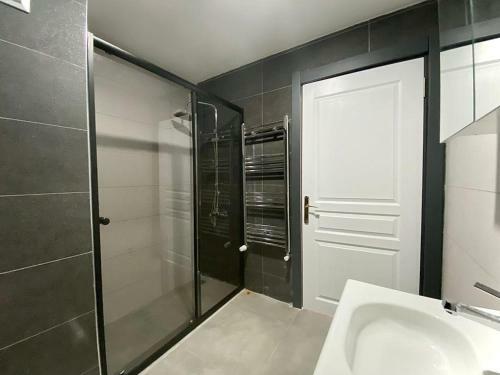 Lizbon Apartman?