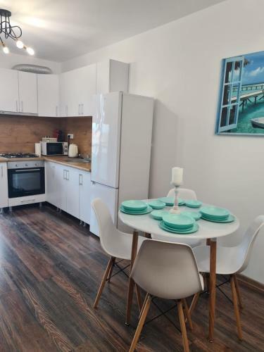 Christopher Apartment
