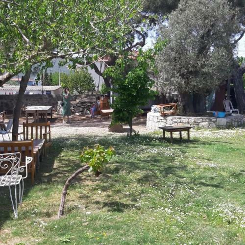 Hostal Emek Sanat Ev?