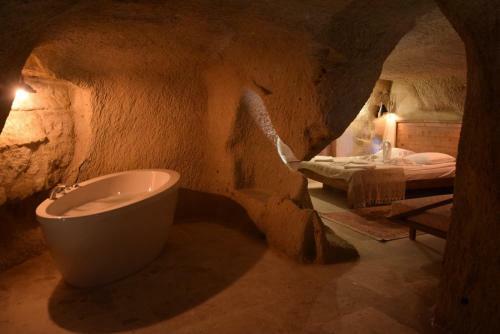 Feris Cave Hotel