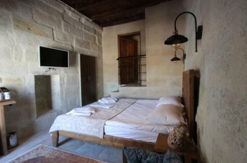 Feris Cave Hotel
