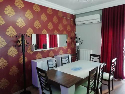 Park Apartment