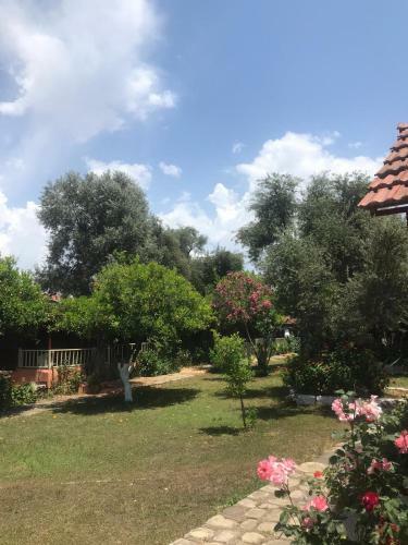 Hotel Toll Garden House
