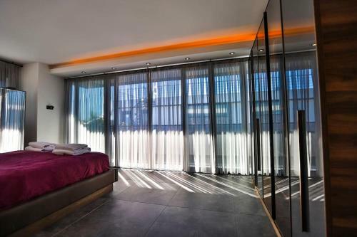 Villa Ayuda Luxury 3 Bed Spa Retreat