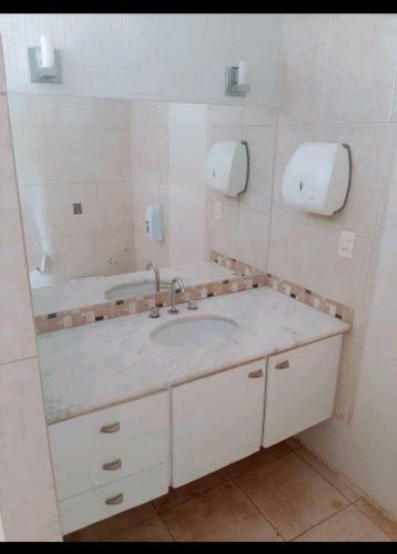 M?r!st? H0use Hostel Privativo Piscina Bairro Nobre