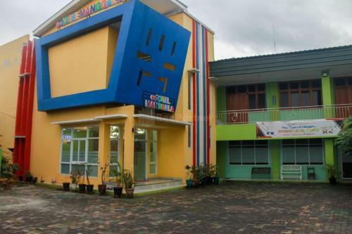 Hotel Edotel Manggala Syariah Redpartner
