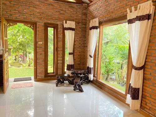 9 Pakis Villa Sawah
