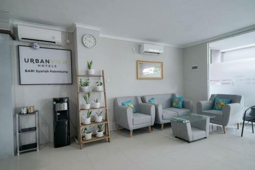 Urbanview Hotel Bari Syariah Palembang