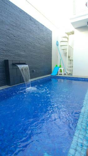 Villa Kedondong With Private Pool And Rooftop