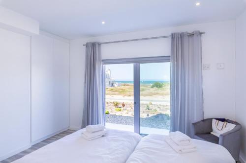 189 Casa Del Playa (3 Bedrooms)