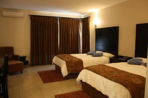 Oasis Hotel
