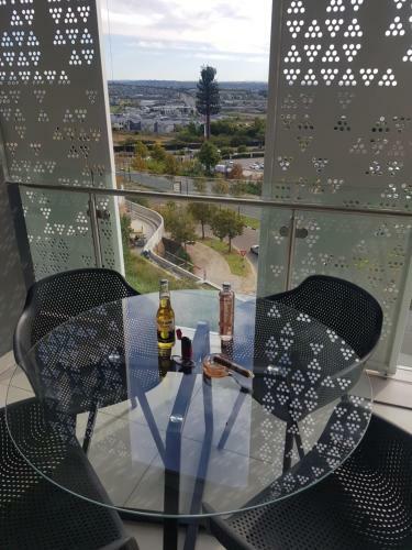 Ellipse Waterfall Executive Luxury Apartment