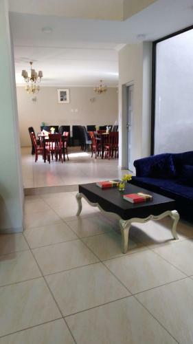 Hostal Atlantic Pearl Guest House Midrand
