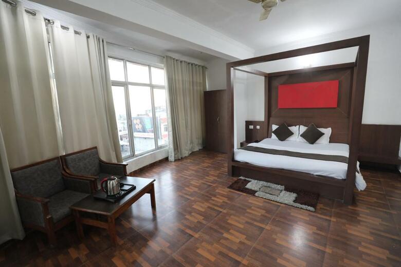 Mahadev Hotel And Resorts