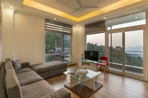 Villa Stayvista At Pristine Pines